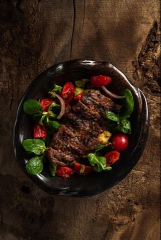 GRILL SALAD CON TERNERA/гриль салат с говядиной