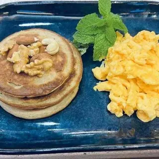 Ovos Mexidos com Panquecas