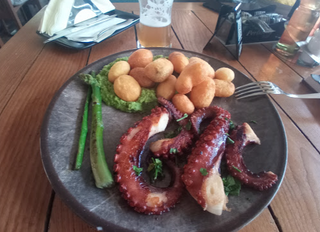 Hobotnica na žaru  220 gr