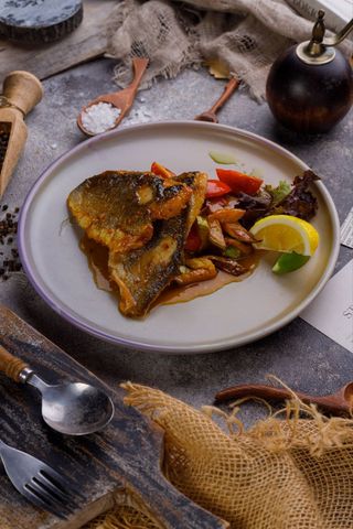 Dorado cu legume și Sos berblanc