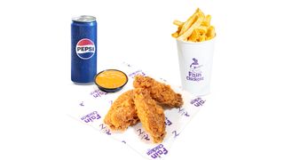 MENIU 400G- ARIPIOARE PICANT, CARTOFI PRAJITI , SOS, DOZA PEPSI