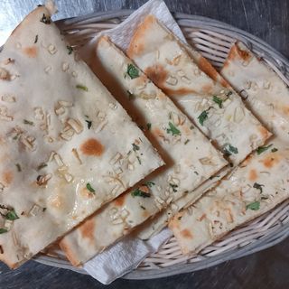 94. Garlic Nan