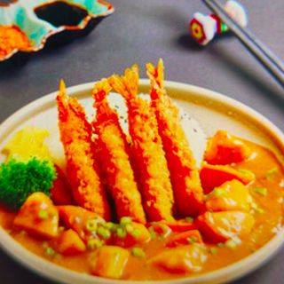 23.炸天妇罗大虾咖喱酱盖饭(Tazón de arroz con Langostinos fritos)