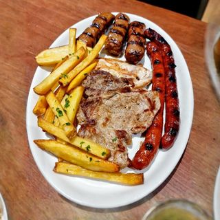 Parrillada De Carne