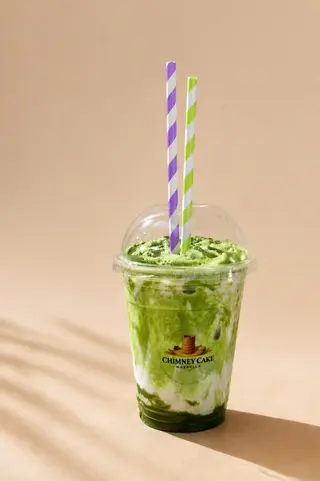 Iced Matcha Latte De Fresa 250 Ml.