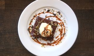 ფაჯი ბრაუნი ნაყინით