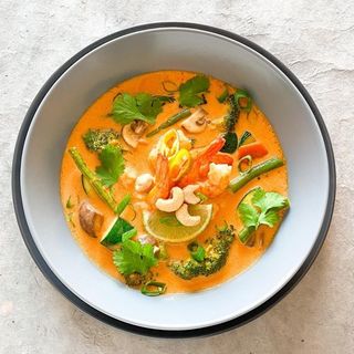 Pollo Curry Rojo Estilo Tailandesa