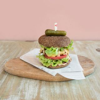 Безглутенов Биг Мак Еджи бургер