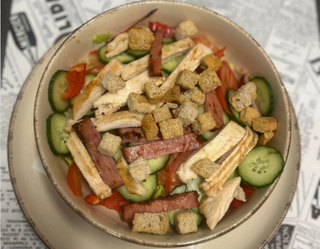 Salată Caesar