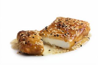 Chruiąca feta w cieście filo