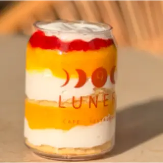 Mango Strawberry Can Cake 