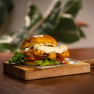 Hamburguesa El Pollo del Corral