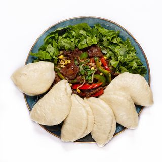 Пампушки с говядиной и овощами