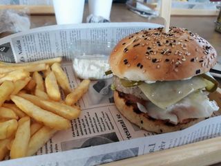 Meniu Burger Chicken  600 g