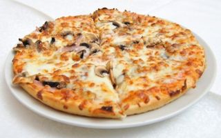 PIZZA PROSCIUTTO E FUNGHI 32cm