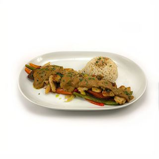 Heura provenzal con salsa criolla y patatas campesinas