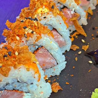 4 piezas de roll atun picante