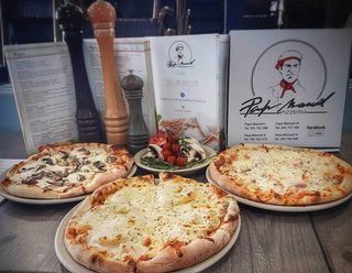 Pizza Salami (média)