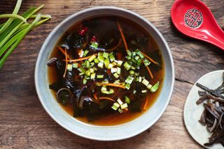 Zupa pikantno-kwaśna