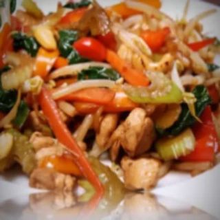 69-Pollo Chop - Suey