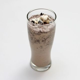 Batido natural de vainilla con cookies