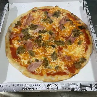 Pizza prosciutto e funghi senza glutine