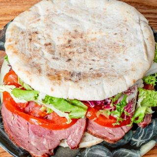 Sándwich De Pastrami