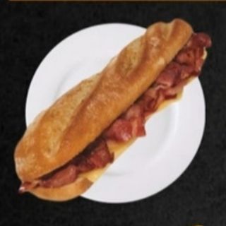 113. Bocadillo beicon