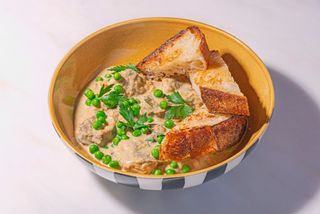 Яловичина у вершковому соусі