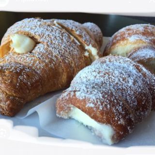 Cornetto crema ricotta 