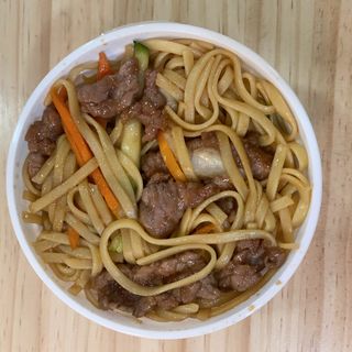 78. Tallarines con ternera