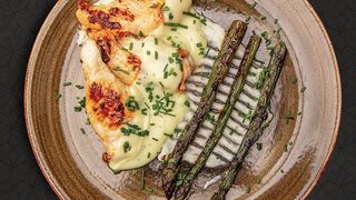 Пилешки филенца със сос Беарнез (400г)