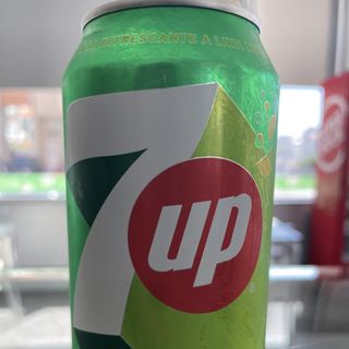 7UP LATA 