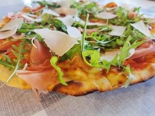 Parmeńska z pomidorami duża 36cm