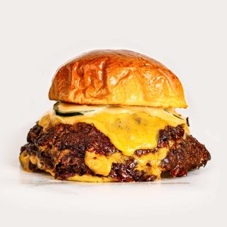 MAASH TRIPLE CHEESEBURGER