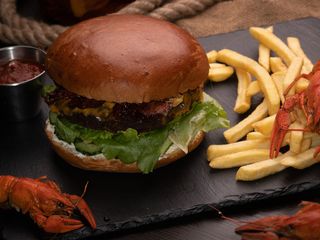 Beef Berry бургер (390/100/50g)