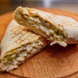 Рол з куркою