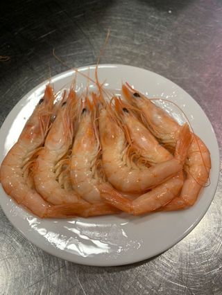 Gamba blanca cocida