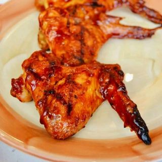 10pcs grilled chicken wings + chips