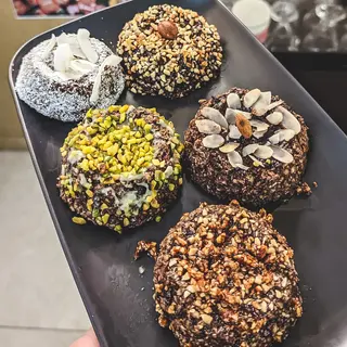 Kokos raw cake - sirova tortica