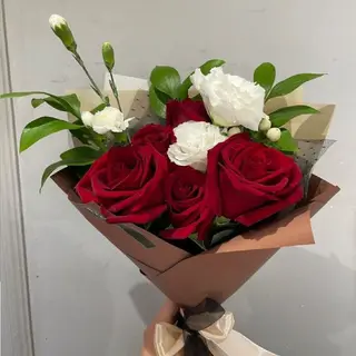 Happy Red & White