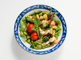 Салат з креветками (350г)