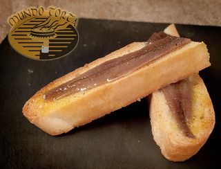 Canapé Anchoas Al Horno