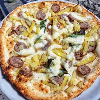 Patate al forno e salsiccia