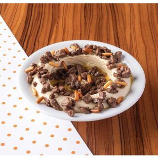 Hummus With Beef