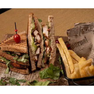  CLUB SANDWICH POULET CRISPY   