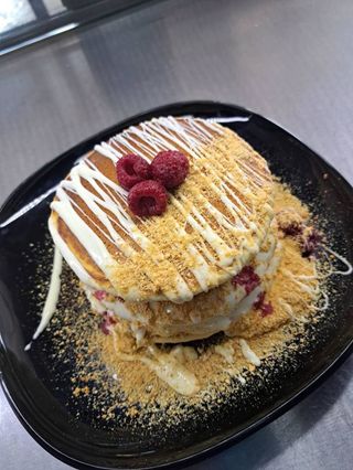 Američka palačinka sa belim kremom