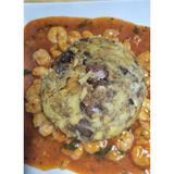 Mofongo De Chicharrón Con Plátano Macho Y Gambas Con Salsa