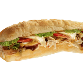 Bocadillo De Pollo Mechado