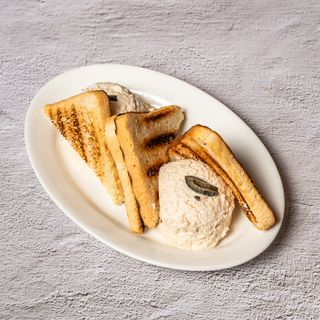 Тарама хайвер с маслини